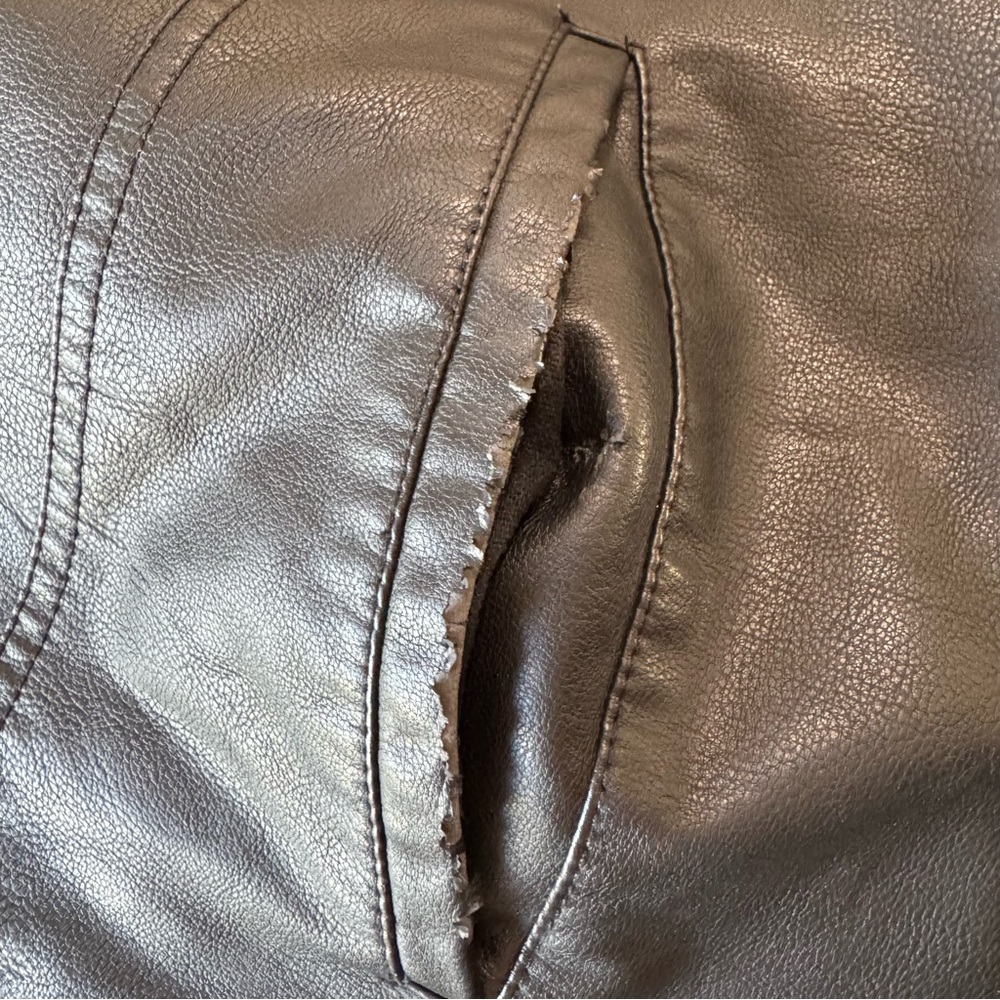 Levi's Men's Faux Leather Bomber Style Jacket Size Large - Picture 5 of 7
